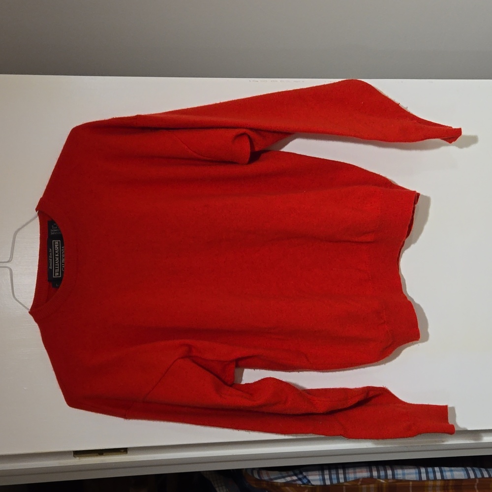 Womens size Large, red Cashmere sweater. Randall Roy for William Kasper brand.
